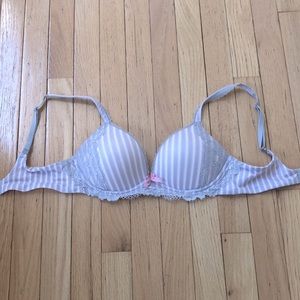 Wireless Bra by Victoria Secret 32C